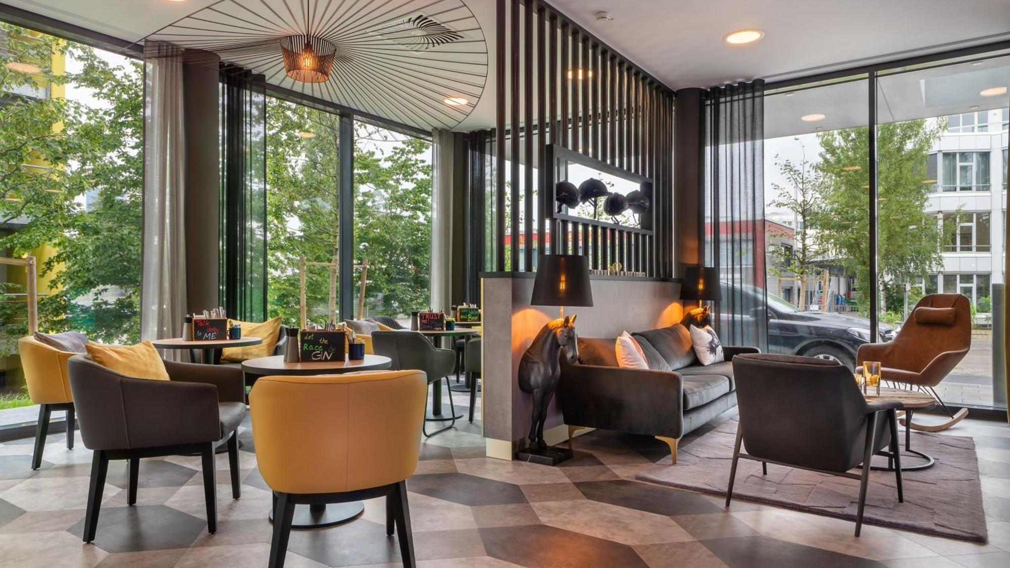 Holiday Inn - The Niu, Fury Aschheim Messe, An Ihg Hotel Extérieur photo